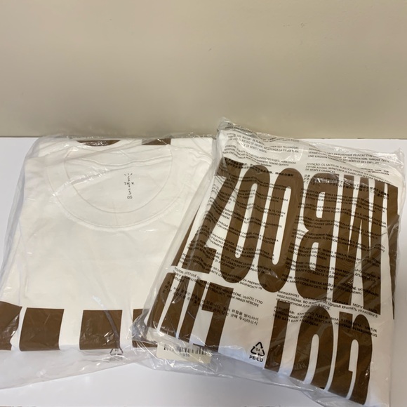 Two Travis Scott Cactus Jack one size tee shirts - Picture 5 of 9